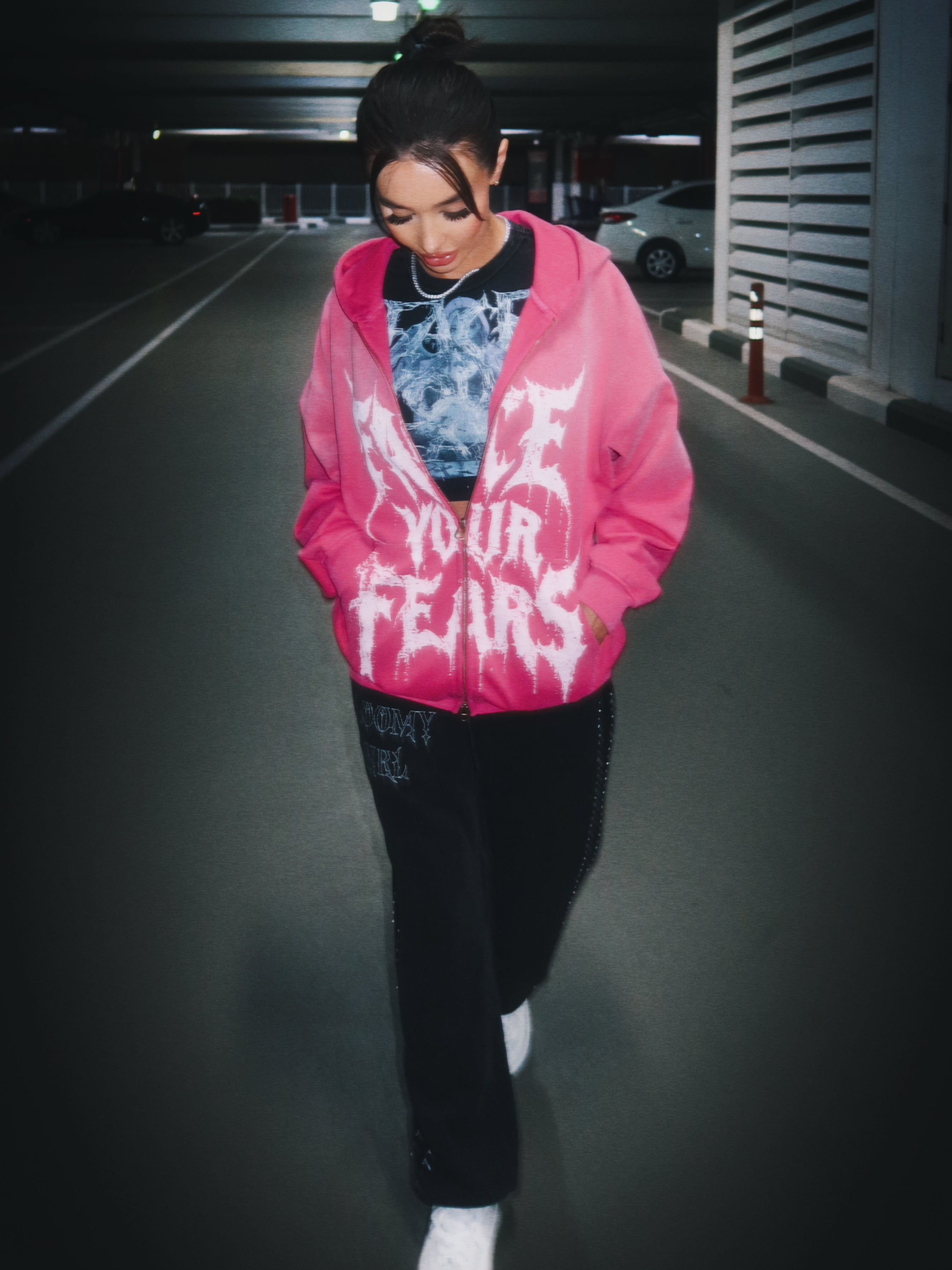 FACE YOUR FEARS ZIP HOODIE WASHED PINK
